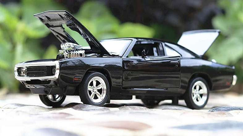 Dodge charger die cast (1:24)